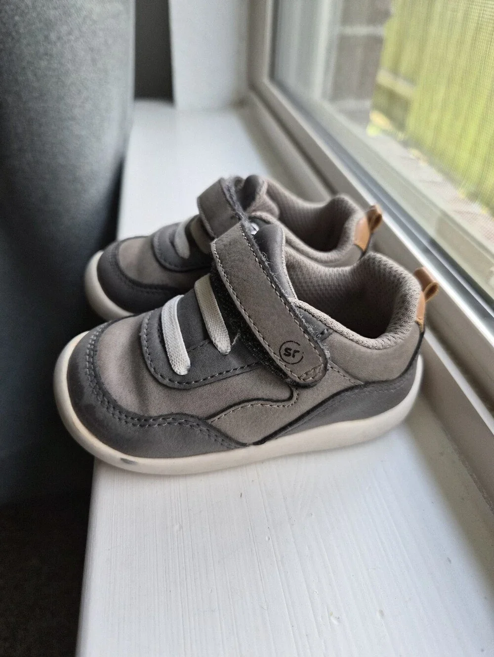 Stride Rite Gray Walking Shoes